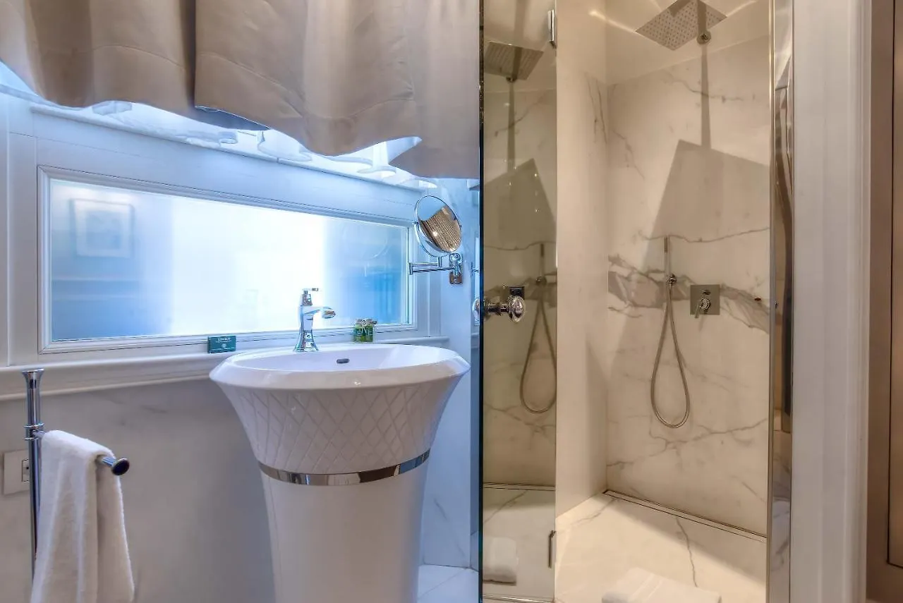 Florence Luxury Guest House 3*,